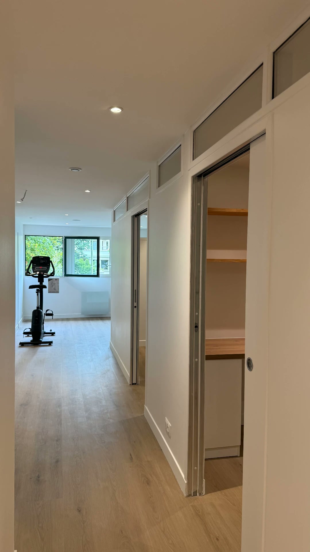 Saint-Cloud — couloir après travaux